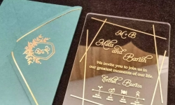 کارت عروسی  پلکسی خارجی شفاف کد  676- برای قیمت تماس بگیرید